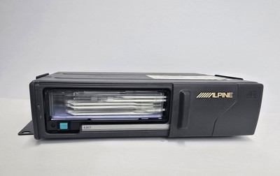 Alpine Compact Disc Auto Changer 6 Disc 1996 Vintage CHM-S611. Untested 