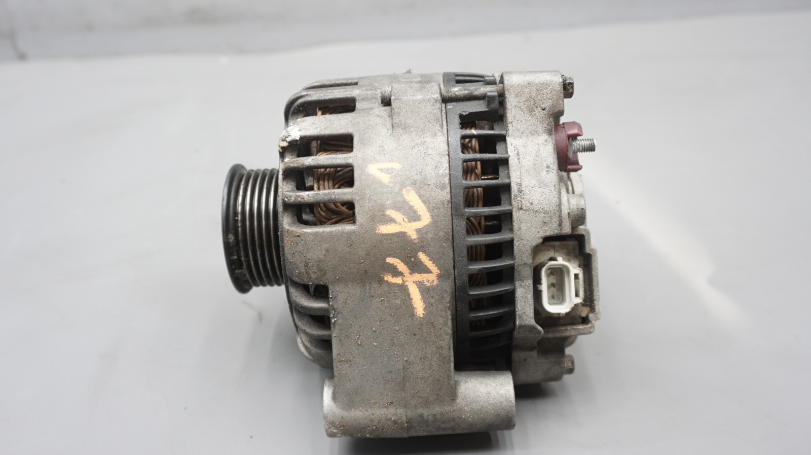 2002 Ford Thunderbird 3.9L Generator Alternator Assembly 110 AMP OEM