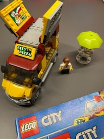 LEGO 60150 City: Pizza Van 95% Complete w Minifig & Manuals