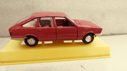 JOAL ESPAGNE REF 128 CHRYSLER 150 ROUGE QUASI NEUVE EN BOITE - Bild 4 von 6