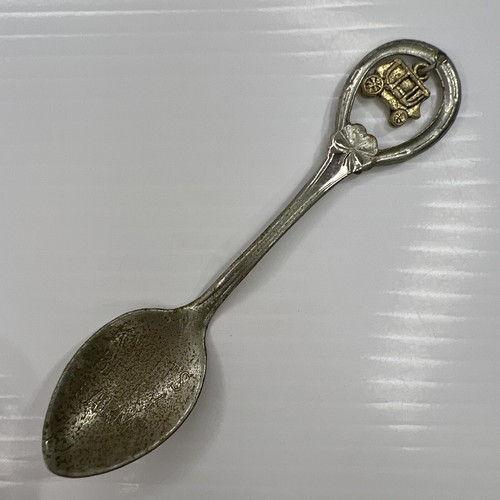 Knott’s Berry Farm Engraved Carriage Charm Clover Vintage Souvenir Spoon