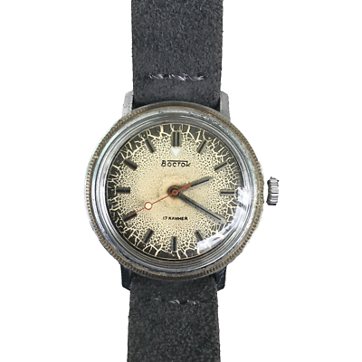 Vintage BOCTOK Russian Soviet USSR Mechanical Wind-Up Wristwatch 