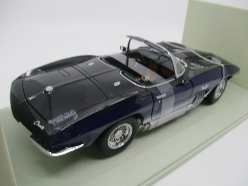 TA723 UT MODELS 1/18 1:18 CHEVROLET CORVETTE MAKO SHARK BLAU REF 21061 - Bild 6 von 17