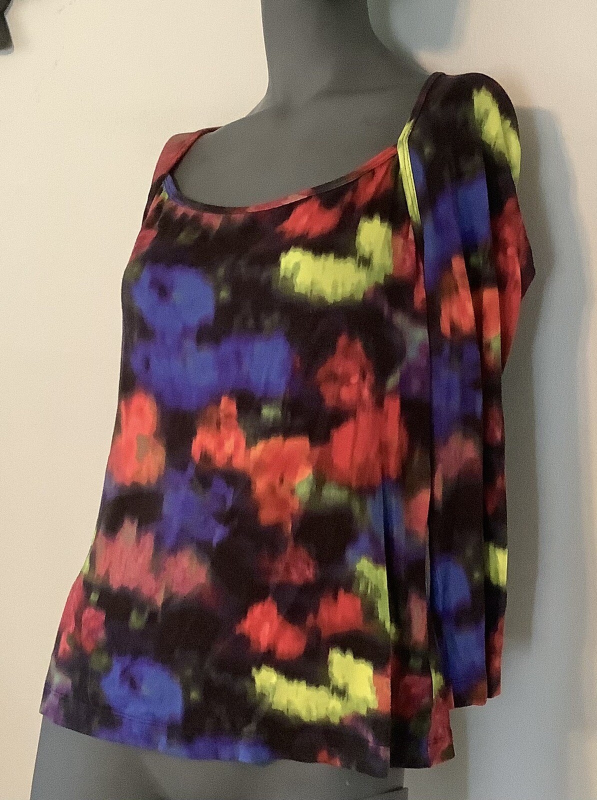 St John Red Blue Abstract Patterned Stretchy Blou… - image 1