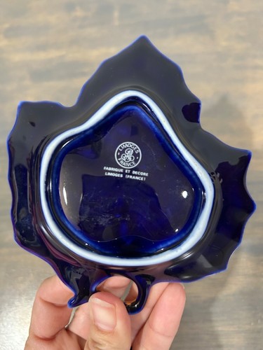 Limoges France Cobalt Blue and Gold Leaf Shaped Trinket Dish - Picture 3 of 6