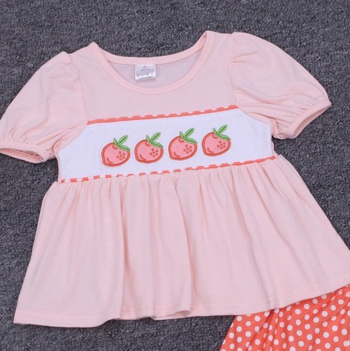 NEW Boutique Strawberry Girls Tunic & Ruffle Shorts Outfit - Picture 2 of 8