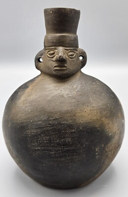 Pre Columbian Chimu Blackware Human Effigy vessel pottery