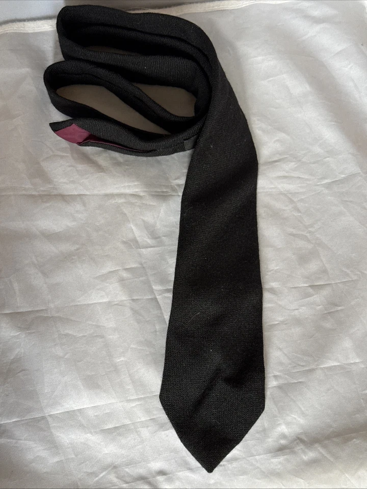 Corbata Bill Blass Vintage Negra 56”x 2.5” Rouges Den Foto 2 de 4