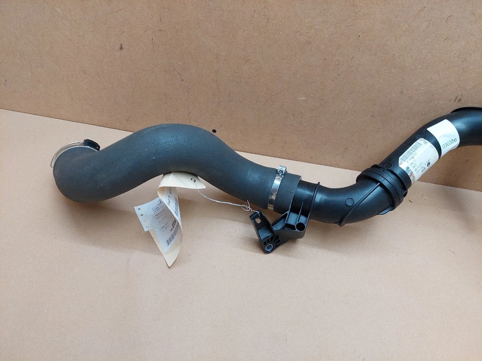 Vauxhall Vivaro B X82 1.6 CDTi Intercooler Hose Pipe 93867721 Genuine NEW - Image 4 of 4