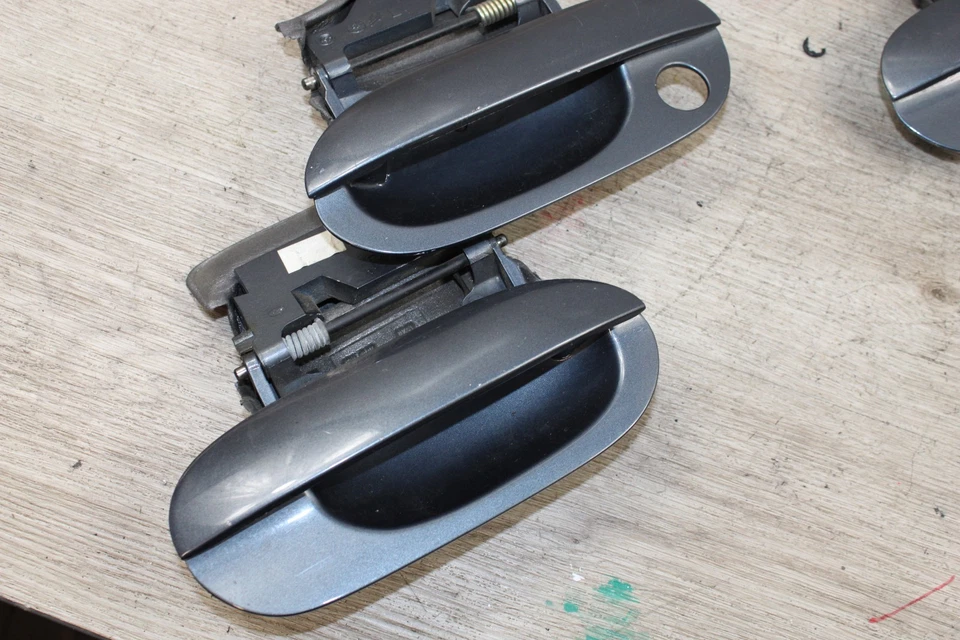 95-01 BMW E38 750IL 740IL 740I КОМПЛЕКТ ВНЕШНИХ ДВЕРНЫХ РУЧЕК ПЕРЕДНИЕ/ЗАДНИЕ ПРАВЫЕ И ЛЕВЫЕ - Изображение 3 из 4