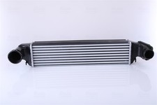 Ladeluftkühler ** FIRST FIT ** NISSENS 96654 für BMW E46 3er Touring Compact 318