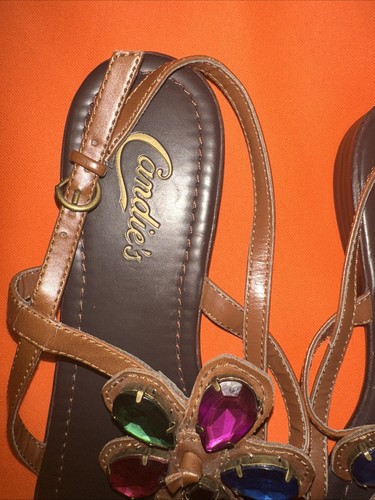 Sandalias para mujer Candie's marrón con tiras talla 7 M acentos de piedras preciosas multicolores - Imagen 3 de 6