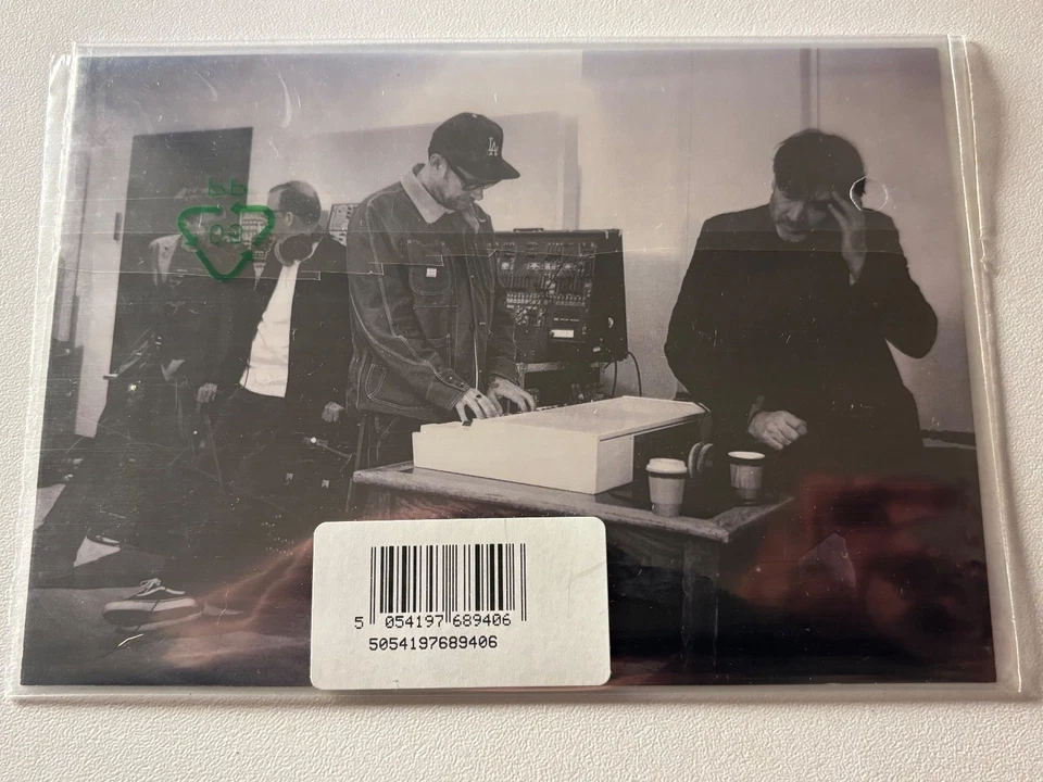BLUR FULL BAND SIGNED AUTOGRAPHED POSTCARD + CD Sealed - Image 2 of 4