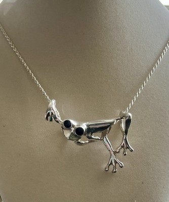 Vintage Adorable Sterling Silver Hanging Frog Pendant with 24  925 Rope Chain