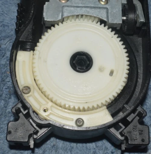 KIT DE RENOVACIÓN/REPARACIÓN DE ANTENA ELÉCTRICA HIRSCHMANN. SE ADAPTA A TODOS LOS MERCEDES 6000KE, BMW Foto 3 de 3