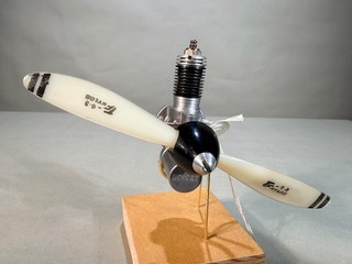 Vintage 1951 Mel Anderson Spitzy Sr. #9 .045 Model Airplane Engine MINT #656