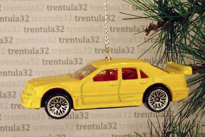 MERCEDES-BENZ C-CLASS 4 DOOR SPORTS CAR YELLOW RED CHRISTMAS TREE ORNAMENT XMAS