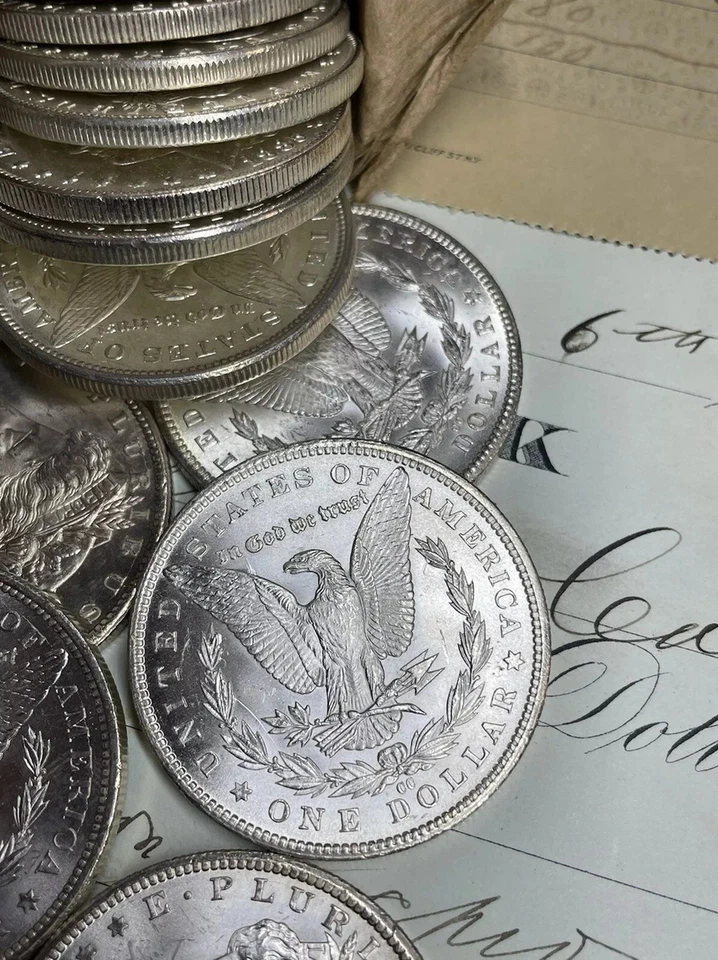 CC Morgan Silber Dollars 1878-1893 - 5 unzirkulierte Münzen gemischt datiert Lot - Bild 2 von 4