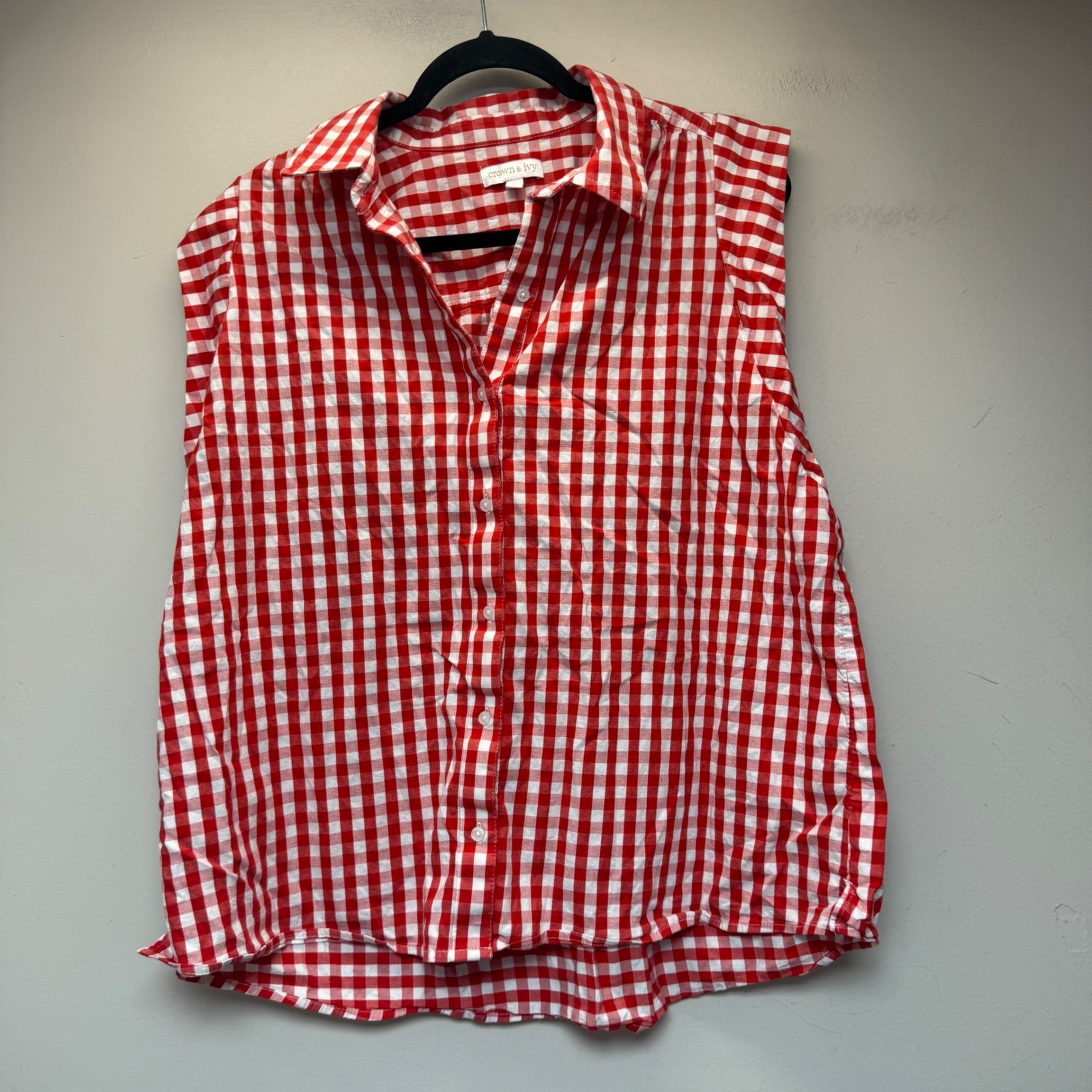 Crown & Ivy Sleeveless Top Women L Red Gingham Excellent Button Down Shirt