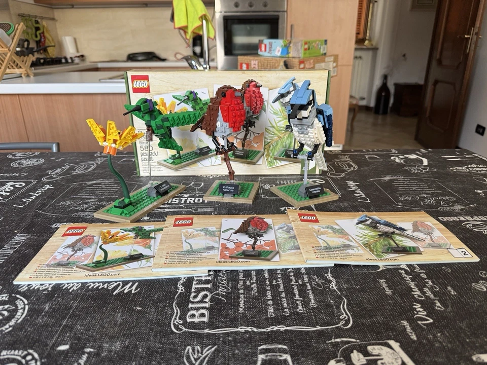 LEGO Ideas 21301 Birds, foto 1 di 5