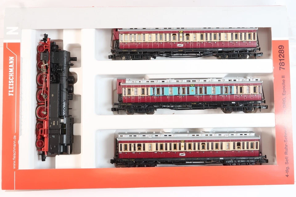 Fleischmann 781289 Zugset "Ruhr-Schnellverkehr DRG" Dampflok BR 78 + 3 Wagen DCC