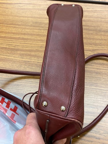 Auth.Salvatore Ferragamo Burgundy Shoulder Bag - Picture 11 of 12