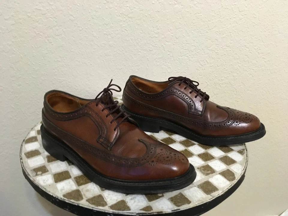 ZAPATOS ELÉCTRICOS CON CORDONES DE CUERO MARRÓN PUNTA ALA CHURCHILL EE. UU. DE COLECCIÓN 8,5 D Foto 2 de 4