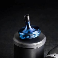 New Titanium Alloy Hand Twisting Spinning Top Gyro Gyroscope Spinner Toy