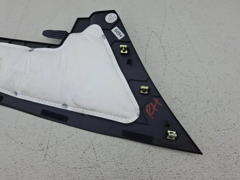Panel de cubierta de moldura de consola central frontal derecha Buick Encore 17-22 AVF44950 OEM Foto 3 de 4