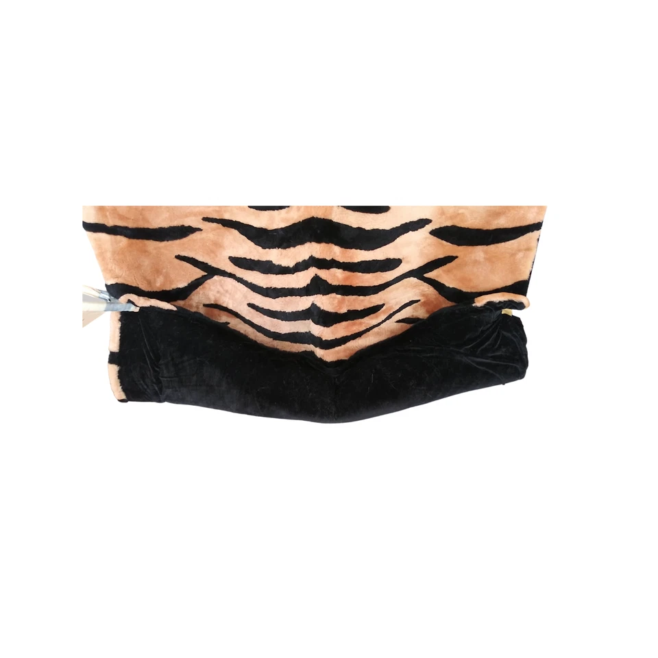 Alfombra de piel de oveja a rayas de tigre - Alfombra de 4 pies x 6 pies, colgante de pared, tiro de cama Foto 4 de 4