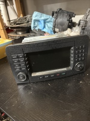 06-08 Mercedes X164 GL450 4MATIC Command Head Unit Navigation Radio CD Player