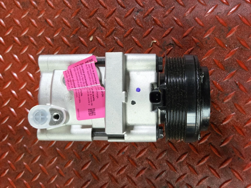 Compresor de aire acondicionado Four Seasons 2006-2011 para Ford Explorer Lincoln Mercury 4,6 68185 Foto 2 de 4