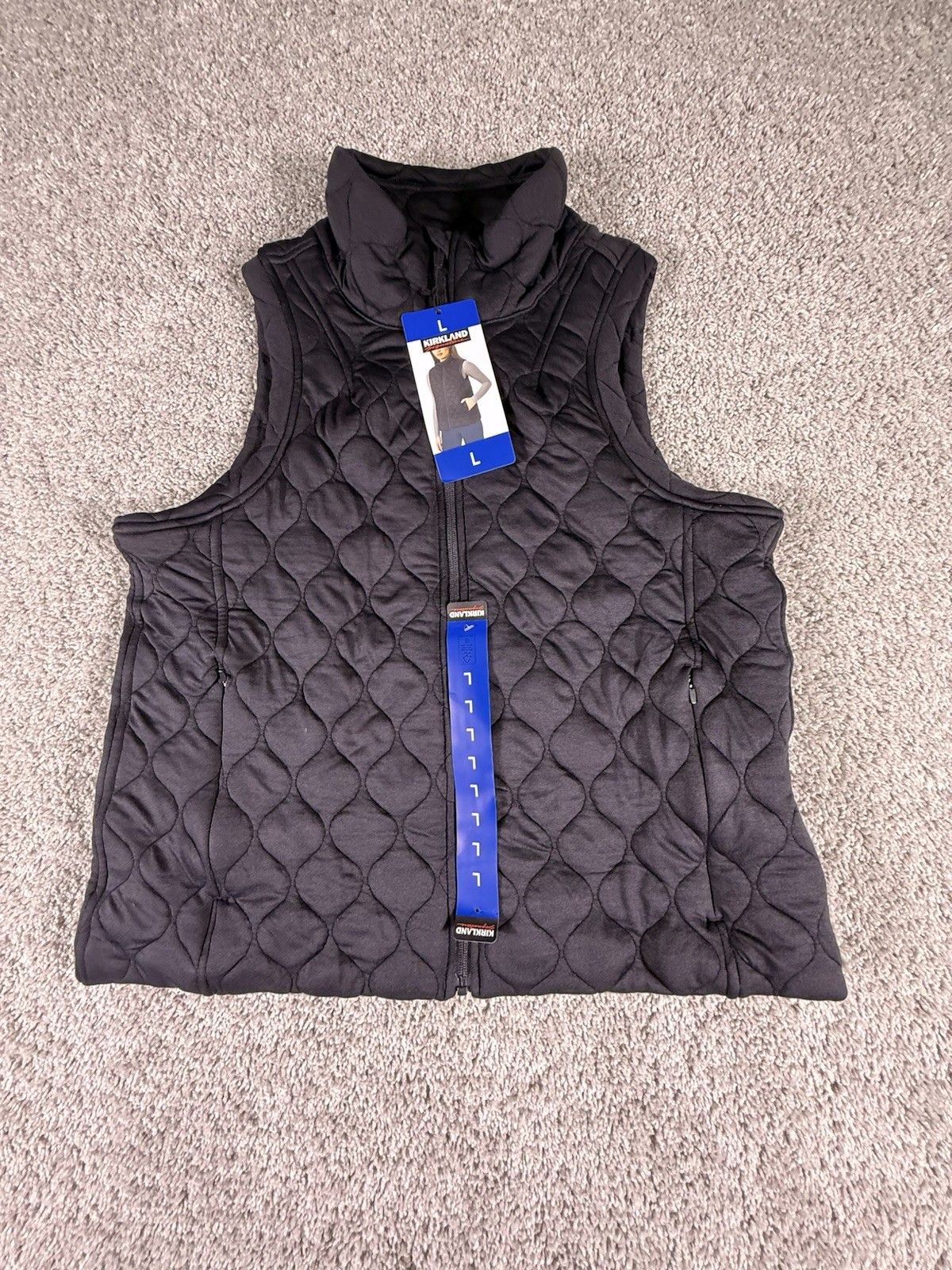 NWT Kirkland Women’s Quilted Black Vest Size Large Zip Pockets