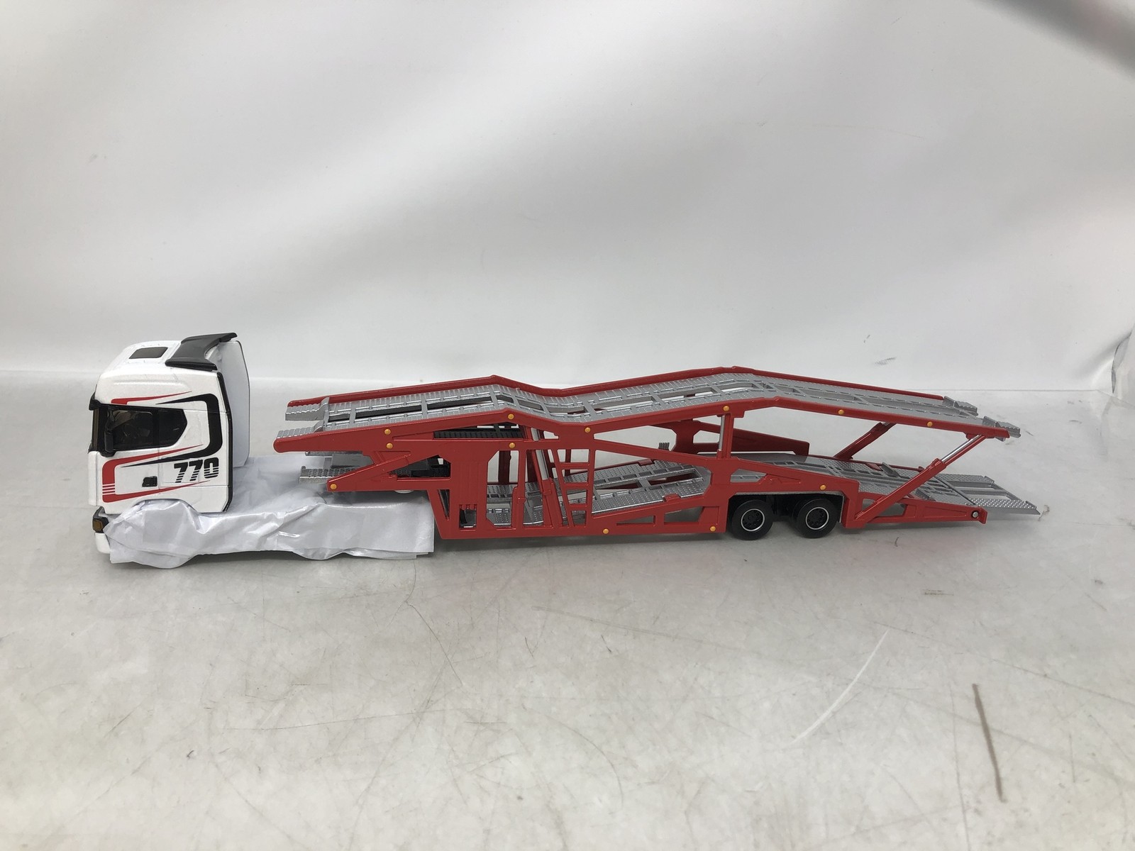 Hot Wheels Elite 64 Scania 770 S Car Carrier Truck