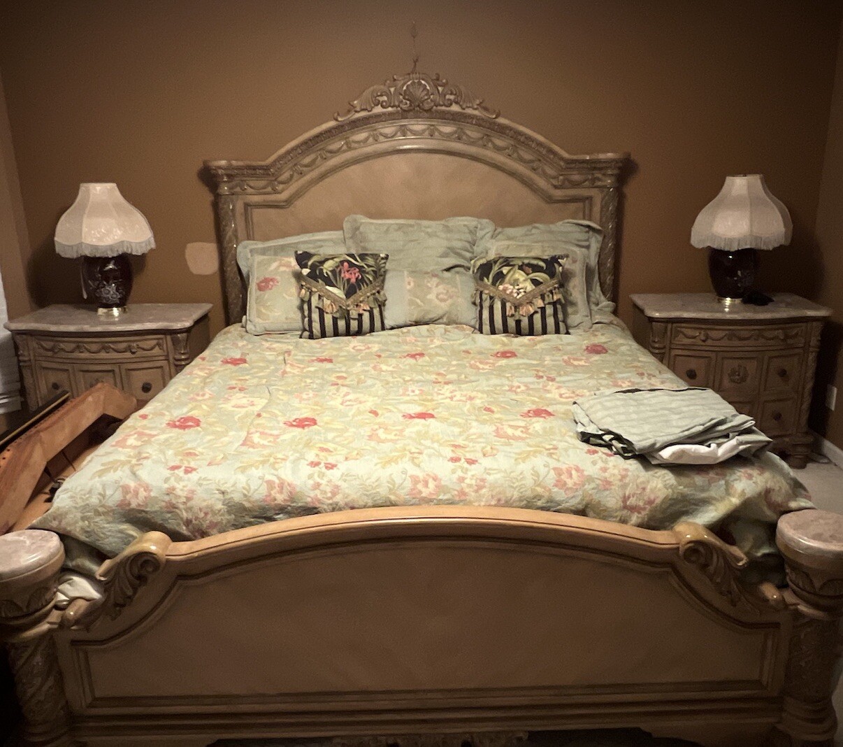 South Coast Bedroom Set Ashley Furniture King Size Sleigh Bed 5 piece