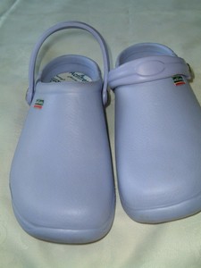 town and country clogs