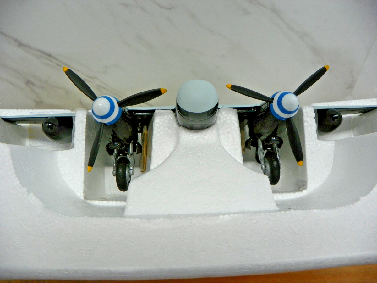 Franklin Mint Armour 1/48 B11E182 Royal Air Force DH.98 Mosquito