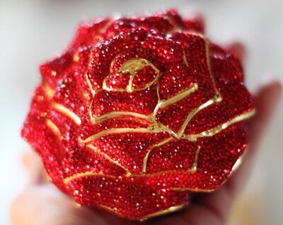 JUDITH LEIBER SWAROVSKI CRYSTAL American Beauty RED