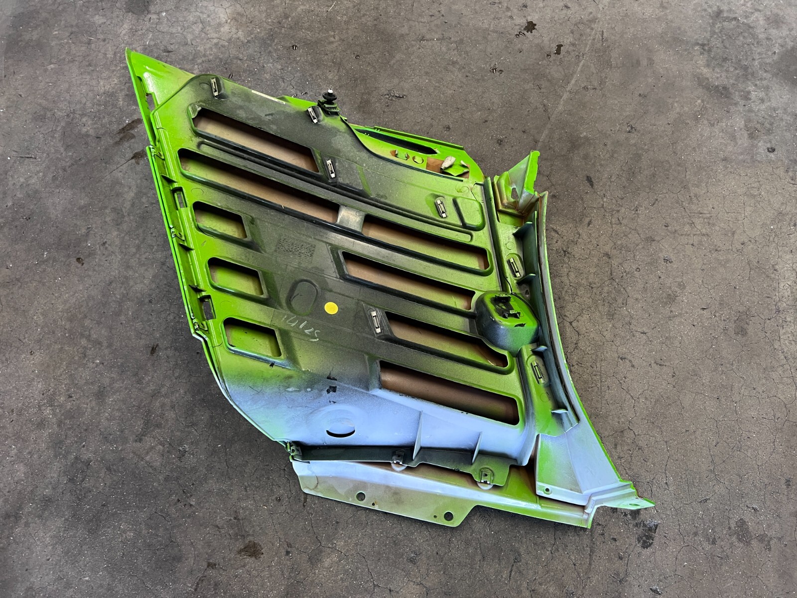 LAMBORGHINI AVENTADOR DRIVER LEFT LH QUARTER INTAKE DUCT OEM 470853507