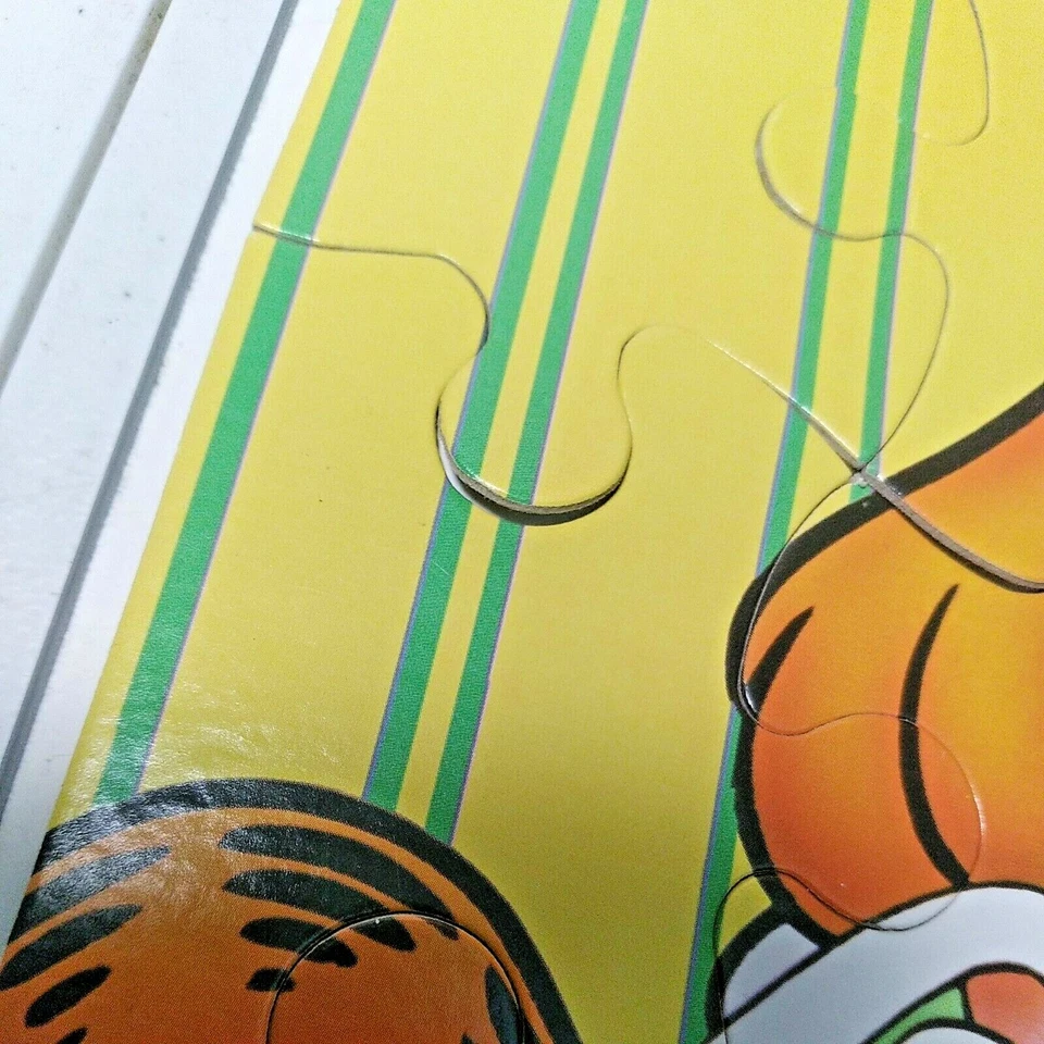 PUZZLE WORLD 15" X 11" VINTAGE GARFIELD ROMPECABEZAS COMPLETO 1999 Año bisiesto LLC Foto 3 de 4