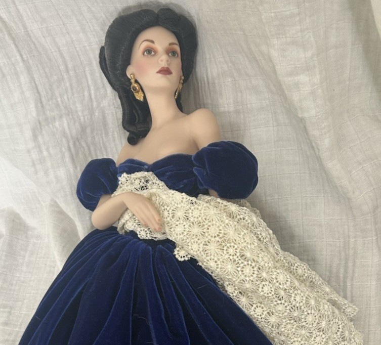 GONE WITH THE WIND Doll Franklin Mint SCARLETT BLUE DRESS PORTRAIT Collectors