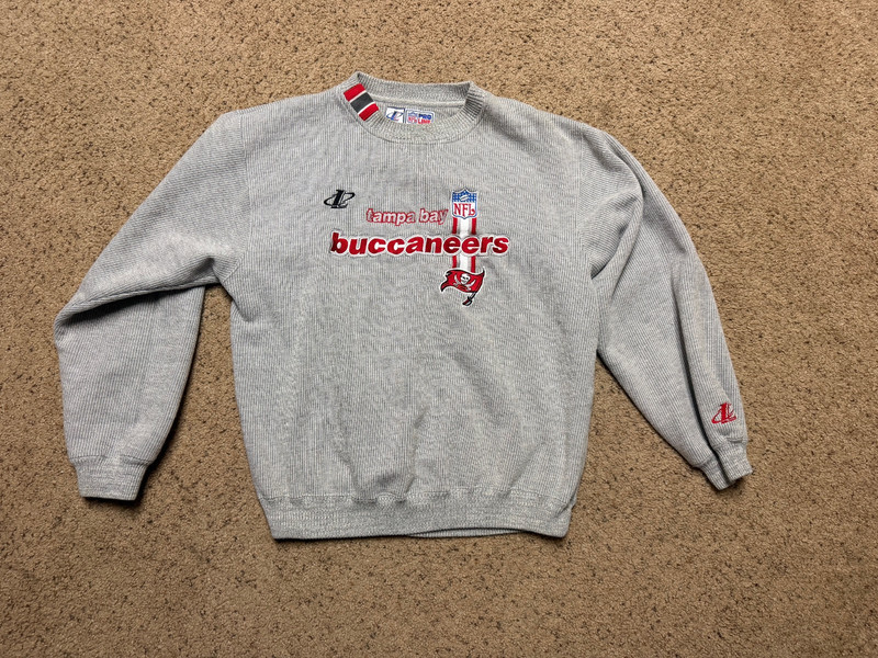 Vintage NFL Logo Athletic Tampa Bay Buccaneers Heather Gray Sweatshirt Size L