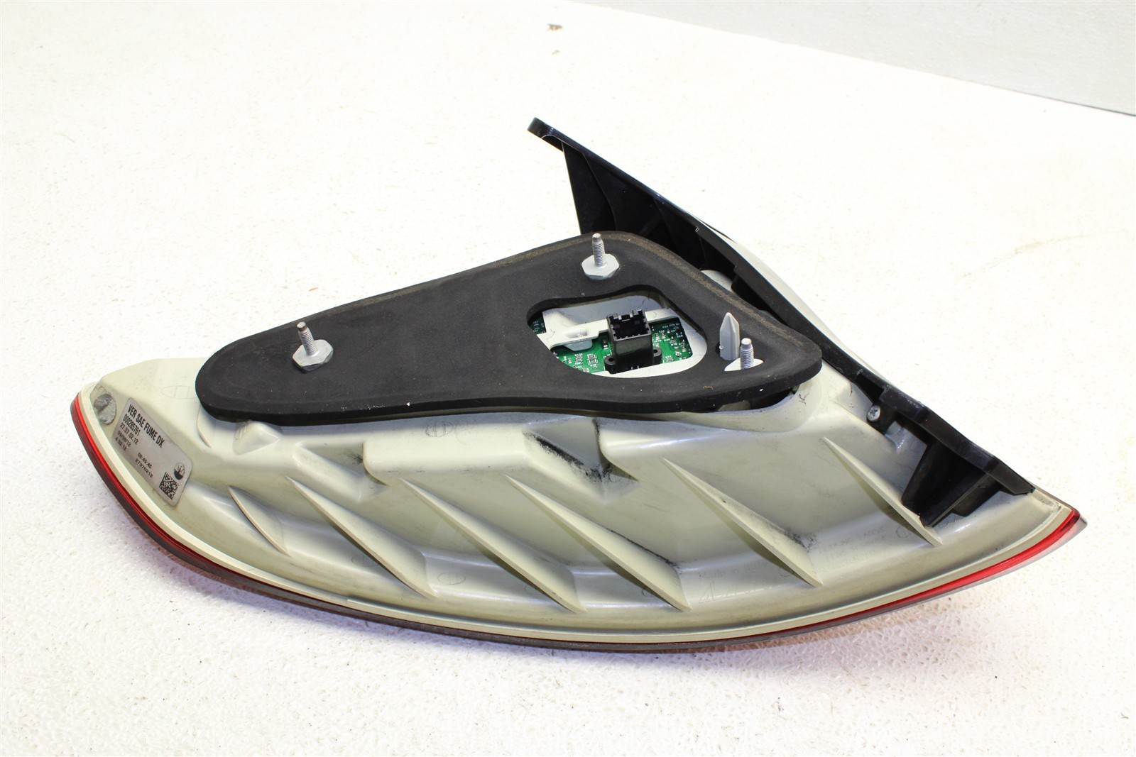 2008-2019 Maserati GranTurismo Right Tail Light Outer 000285761 