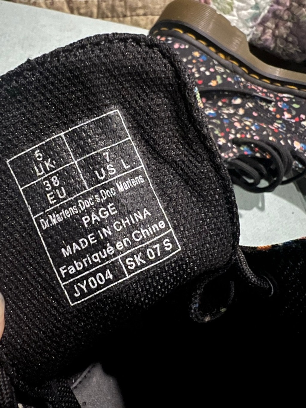 Women's Dr. Martens Black Multi-color Floral Lace Up Boots (Size 7) thumbnail 7