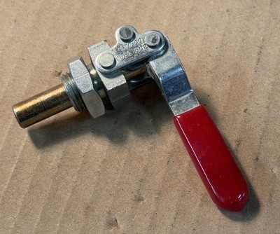 De-Sta-Co (DeStaco) 602 Vertical Toggle Hold Down Clamp
