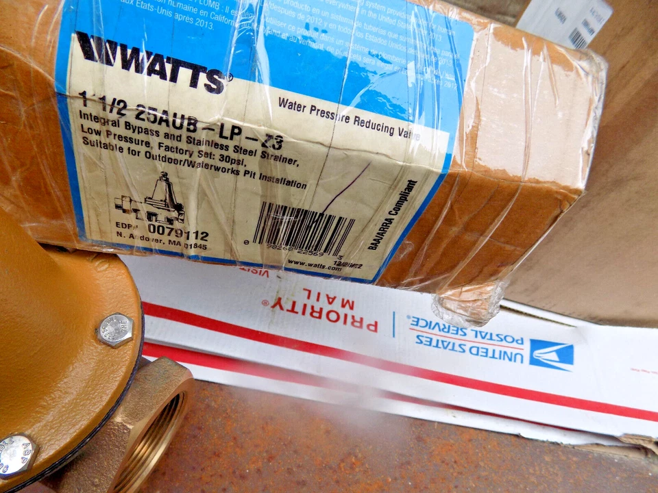 Watts 1-1/2" 25AUB-LP-Z3 Water Press Reducing Valve 10-35psi range set @30 psi - Image 3 of 4