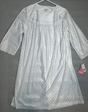 Carole Nylon vintage New M Medium white nightgown button open back hospital gown