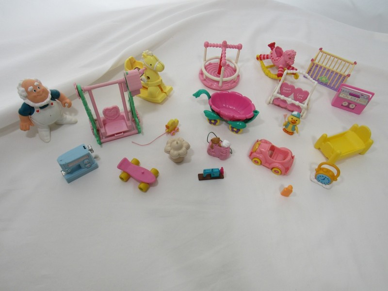 Lot of vintage Lewis Galoob rocking horse & Tomy wind-up toys
