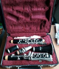 Selmer Company CL300 Clarinet Musical Instrument Complete With Hard Case W2