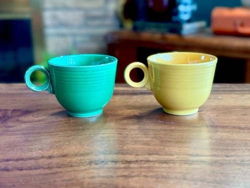 2 Vintage Fiesta ware Ring Coffee / Tea Cups - No markings - Turquoise & Yellow